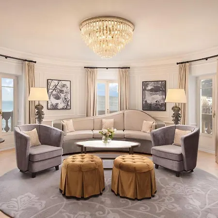 Maria Cristina, A Luxury Collection Hotel, 5*