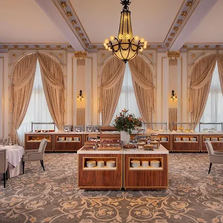Maria Cristina, A Luxury Collection Hotel, Hotel