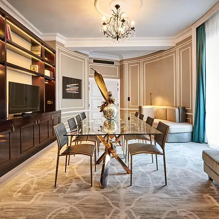 Maria Cristina, A Luxury Collection Hotel,