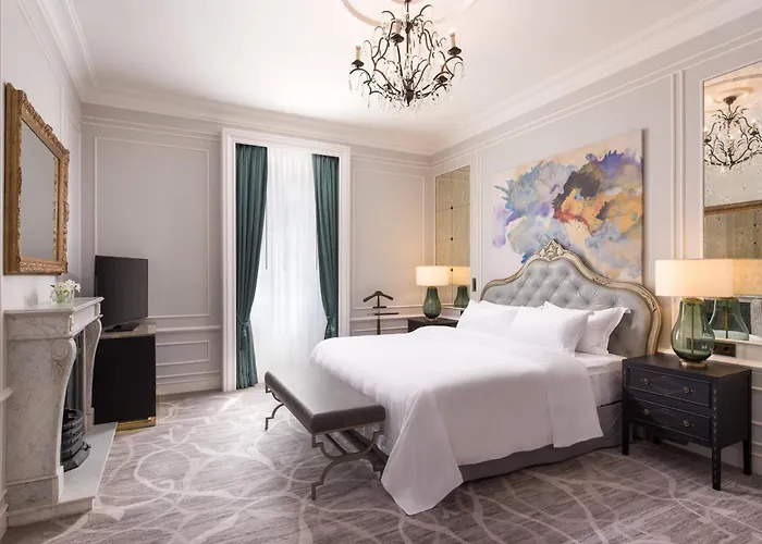 Maria Cristina, A Luxury Collection Hotel, Отель