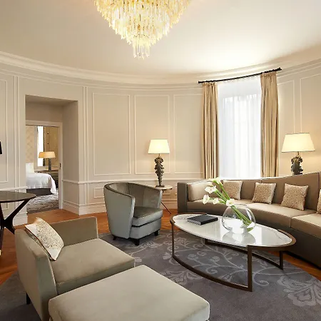 Maria Cristina, A Luxury Collection Hotel, ホテル