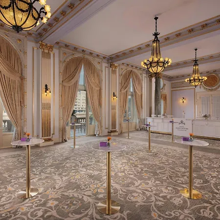 Maria Cristina, A Luxury Collection Hotel,
