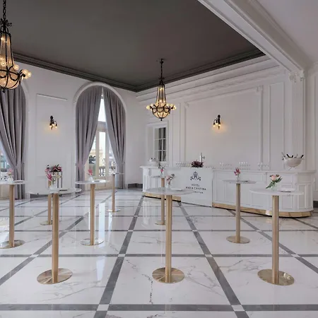Maria Cristina, A Luxury Collection Hotel, 5*