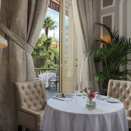 Maria Cristina, A Luxury Collection Hotel, ホテル