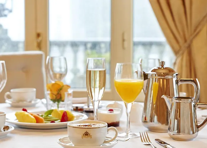 Maria Cristina, A Luxury Collection Hotel,