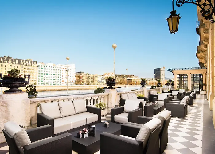 Maria Cristina, A Luxury Collection Hotel,