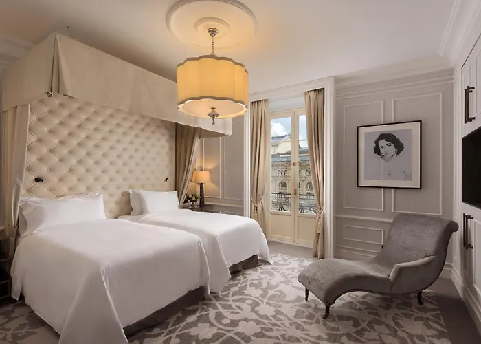 Maria Cristina, A Luxury Collection Hotel, Hotell