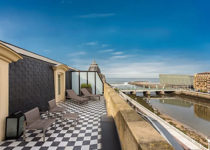 Maria Cristina, A Luxury Collection Hotel, 5*